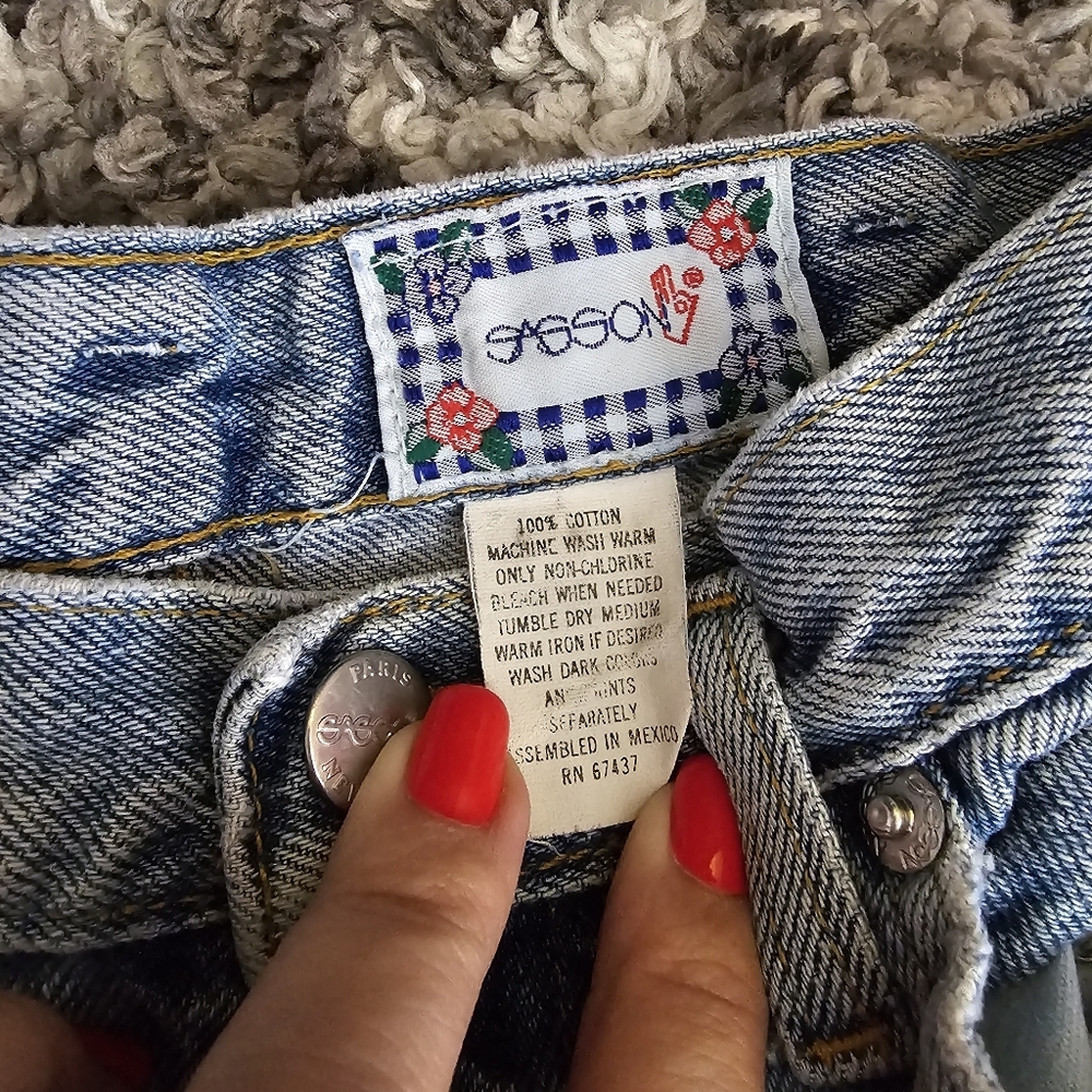 Vintage Sasson Girls Highwaisted Jean Denim Shorts With Raw Hem Size 14 - Picture 7 of 7